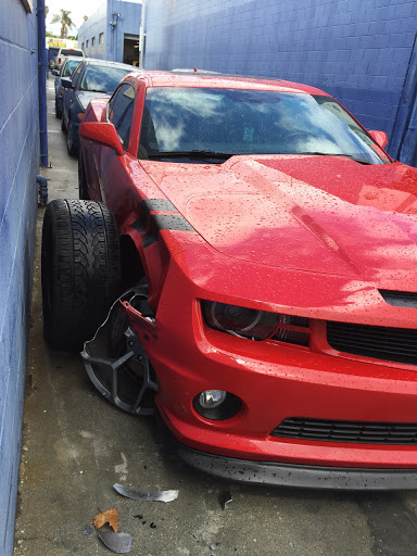 Auto Body Shop «Rich and Famous Auto Body», reviews and photos, 14741 Bessemer St, Van Nuys, CA 91411, USA