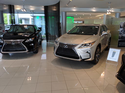 Lexus Dealer «Woodfield Lexus», reviews and photos, 350 E Golf Rd, Schaumburg, IL 60173, USA
