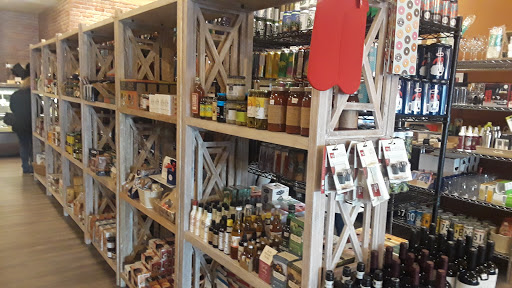 Wine Store «UnWined», reviews and photos, 1600 Belle View Blvd, Alexandria, VA 22307, USA