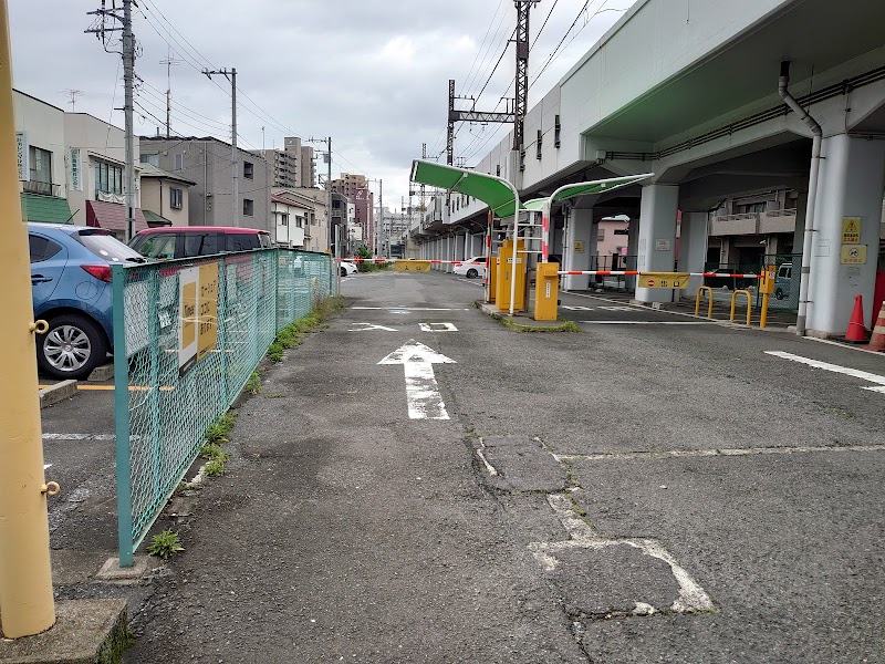 小田急本厚木幸町駐車場