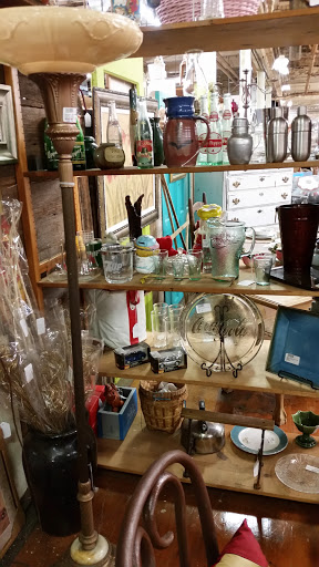 Antique Furniture Store «Jarfly Antique Market», reviews and photos, 47 Railroad Ave, Jefferson, GA 30549, USA