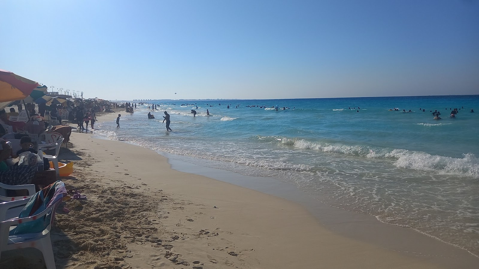 Dora Al Abyad Beach photo #9