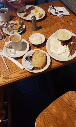 American Restaurant «Cracker Barrel Old Country Store», reviews and photos, 4 Merritt Blvd, Fishkill, NY 12524, USA