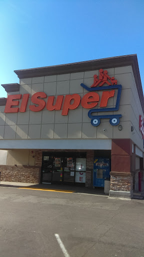 Grocery Store «El Super», reviews and photos, 7000 Alameda St, Huntington Park, CA 90255, USA