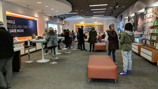 Cell Phone Store «AT&T», reviews and photos, 3601 Concord Pike, Wilmington, DE 19803, USA
