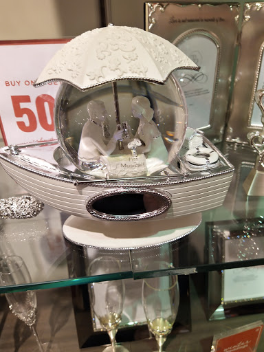 Gift Shop «Things Remembered», reviews and photos, 23000 Eureka Rd, Taylor, MI 48180, USA