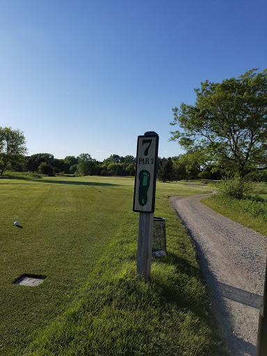 Golf Course «Boone Creek Golf Course», reviews and photos, 6912 Mason Hill Rd, Bull Valley, IL 60050, USA