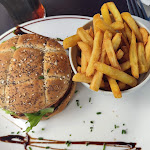 Photo n° 6 de l'avis de Sab.h fait le 11/07/2022 à 09:09 pour La brasserie du vieux port à Marseille