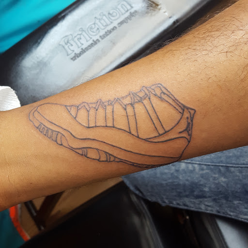 Tattoo Shop «My Tattoo Shop, Fort Lauderdale», reviews and photos, 900 W Sunrise Blvd, Fort Lauderdale, FL 33311, USA