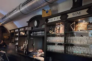 Molloy's Irish Pub image