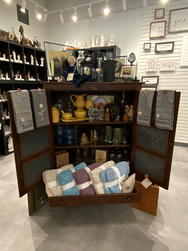 Religious Goods Store «Deseret Book», reviews and photos, 2230 17th St, Santa Ana, CA 92705, USA