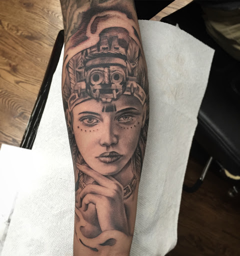 Tattoo Shop «Red Shores Tattoo Co.», reviews and photos, 2909 Baldwin St, Houston, TX 77006, USA