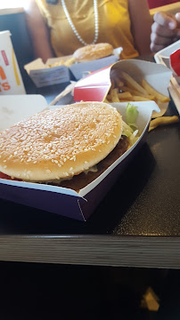 Cheeseburger du Restauration rapide McDonald's à Albaret-Sainte-Marie - n°1