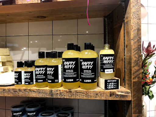 Cosmetics Store «LUSH», reviews and photos, 1961 Chain Bridge Rd, McLean, VA 22102, USA