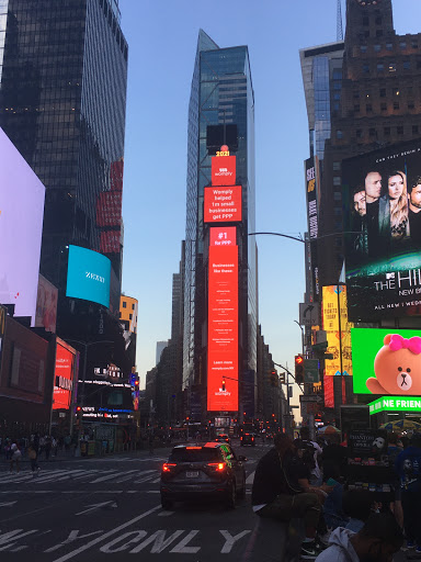 Clothing Store «Express», reviews and photos, 3101 Steinway St, Astoria, NY 11103, USA