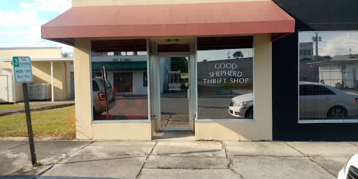 Good Shepherd Thrift Shop, 111 E Orange Ave, Lake Wales, FL 33853, USA, 