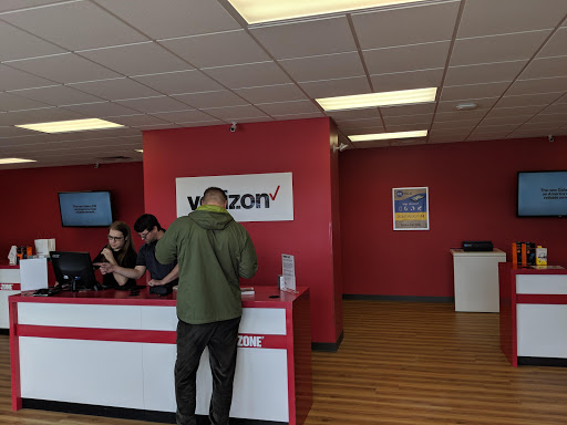 Cell Phone Store «Verizon Authorized Retailer - Wireless Zone», reviews and photos, 71 Calef Hwy, Lee, NH 03861, USA