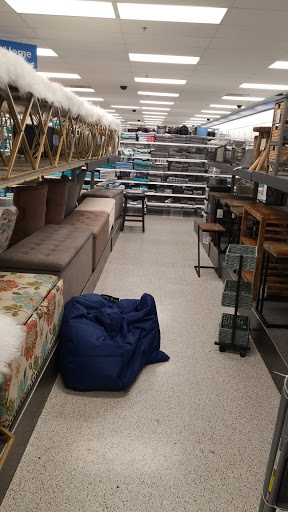 Clothing Store «Ross Dress for Less», reviews and photos, 201 E Main St, Alhambra, CA 91801, USA