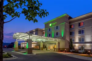 Holiday Inn & Suites Beckley, an IHG Hotel image