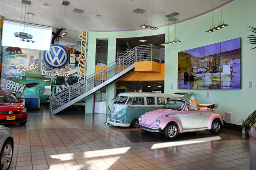 Volkswagen Dealer «Capitol Volkswagen», reviews and photos, 911 Capitol Expressway Auto Mall A, San Jose, CA 95136, USA