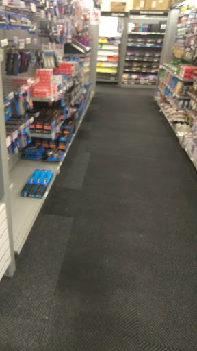 Office Supply Store «Staples», reviews and photos, 2080 W Empire Ave, Burbank, CA 91504, USA