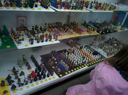 Toy Store «Bricks & Minifigs Salem-Keizer», reviews and photos, 3670 River Rd N, Keizer, OR 97303, USA