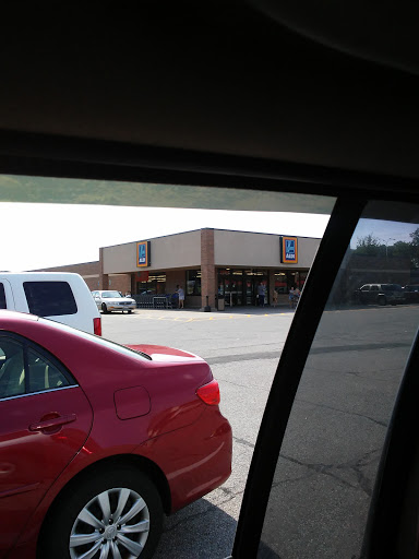 Supermarket «ALDI», reviews and photos, 15849 OH-170, Calcutta, OH 43920, USA