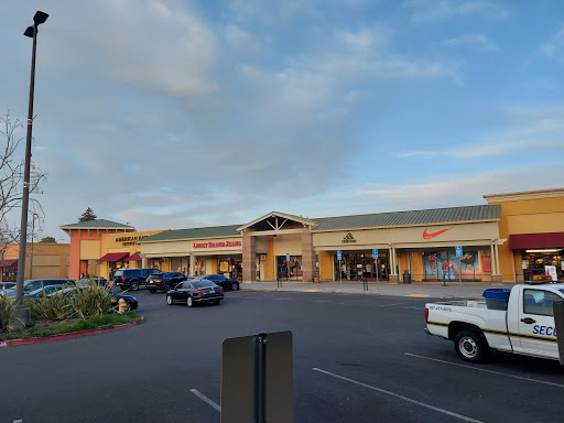Shopping Mall «Napa Premium Outlets», reviews and photos, 629 Factory Stores Dr, Napa, CA 94558, USA