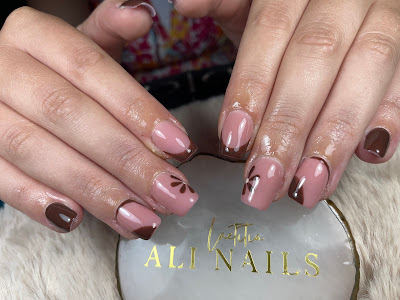 ALI’NAILS à Annay