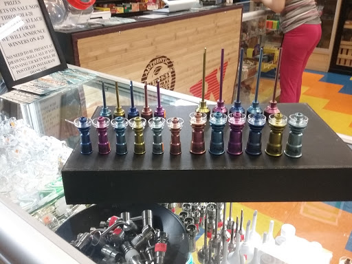 Tobacco Shop «Waves Smoke & Vapes», reviews and photos, 6740 E University Dr #103, Mesa, AZ 85205, USA