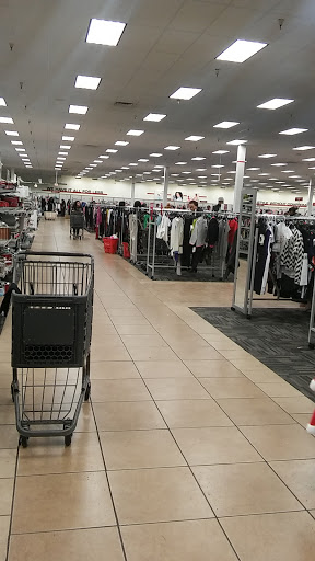 Clothing Store «Burlington Coat Factory», reviews and photos, 3702 E Hammer Ln, Stockton, CA 95212, USA