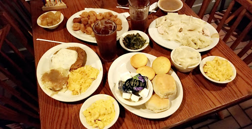 American Restaurant «Cracker Barrel Old Country Store», reviews and photos, 5706 Northridge Dr, Gurnee, IL 60031, USA