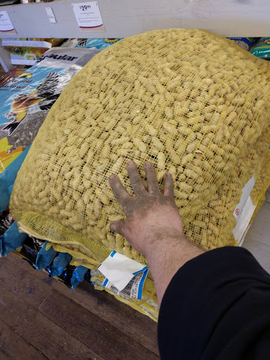 Animal Feed Store «Ashland Feed Store», reviews and photos, 120 Thompson St, Ashland, VA 23005, USA