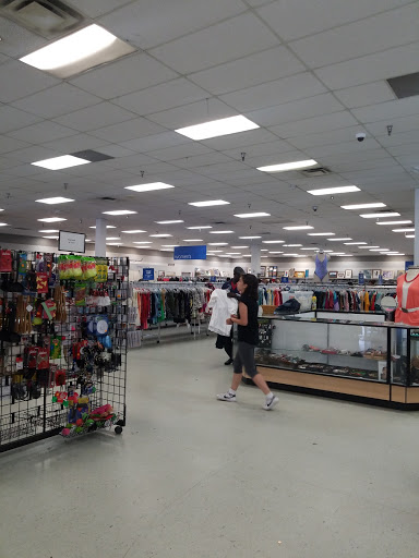 Thrift Store «Goodwill Aurora - E. Iliff», reviews and photos, 15509 E Iliff Ave, Aurora, CO 80013, USA