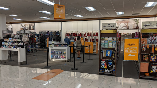 Shopping Mall «Cypress Village Shopping Center», reviews and photos, 14001 - 14271 Jeffrey Rd, Irvine, CA 92620, USA