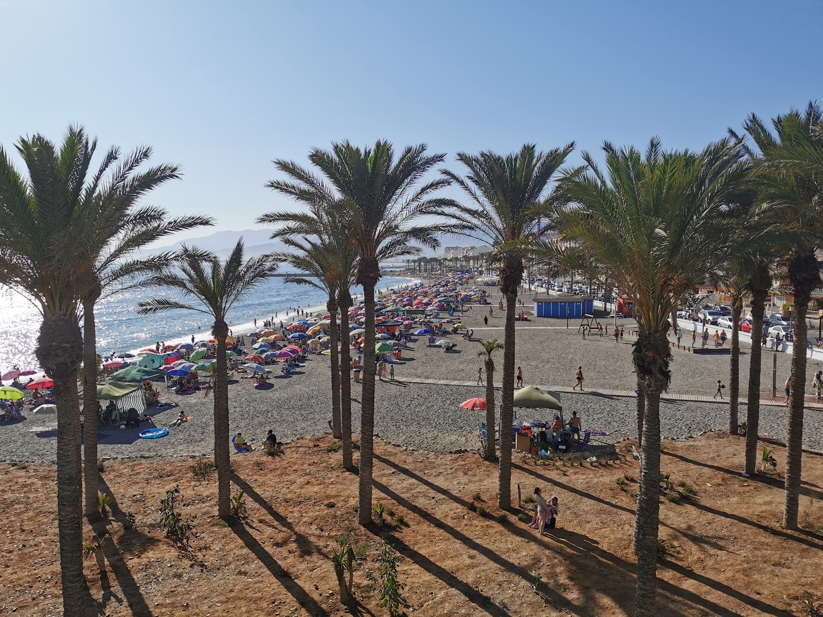 Fotografie cu Playa de Torrenueva Costa - locul popular printre cunoscătorii de relaxare