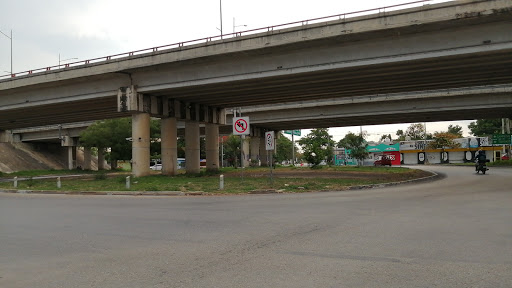 Puente Avenida Fidel Velazquez