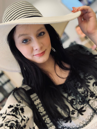 Cosmetics Store «Merle Norman Cosmetic Studio», reviews and photos, 2333 Madison St, Clarksville, TN 37043, USA