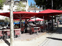 Atmosphère du Restaurant La guinguette du port à Thonon-les-Bains - n°4