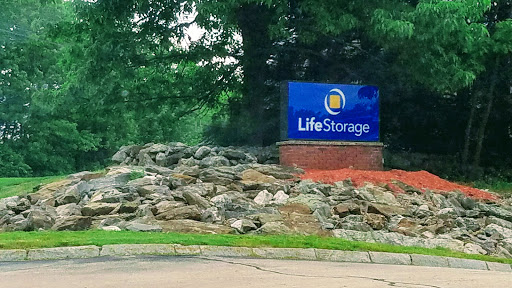 Self-Storage Facility «Life Storage», reviews and photos, 120 Spit Brook Rd, Nashua, NH 03062, USA