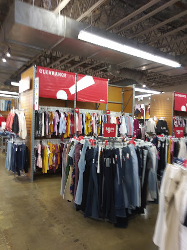 Clothing Store «Old Navy», reviews and photos, 3115 SW Cedar Hills Blvd, Beaverton, OR 97005, USA