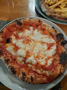 D’artigian pizza e fritti Via Caracciolo, 2, 84086 Casali-San Potito SA, Italia