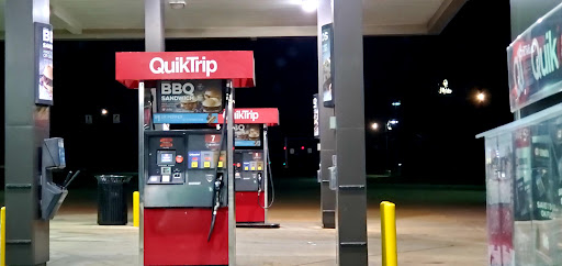 Gas Station «QuikTrip», reviews and photos, 1907 Hawkins Rd, Fenton, MO 63026, USA