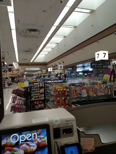 Grocery Store «Kroger», reviews and photos, 1735 N Memorial Dr, Lancaster, OH 43130, USA