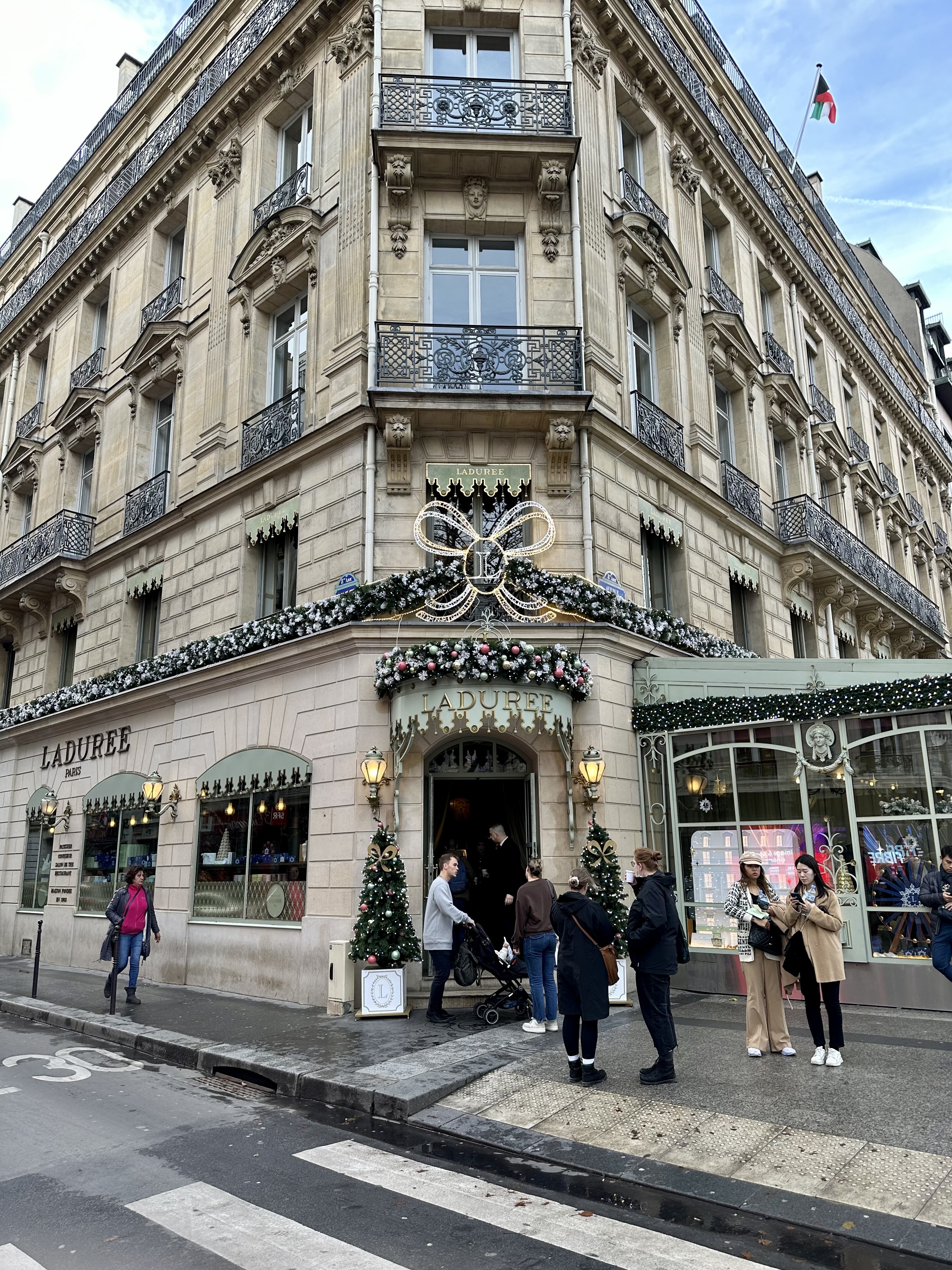 Photo n° 24 de l'avis de B.i fait le 23/12/2022 à 21:05
