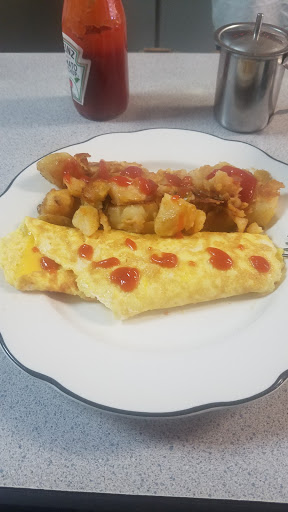 Donut Shop «Kingsbridge Donut Shop», reviews and photos, 249 W 231st St, Bronx, NY 10463, USA