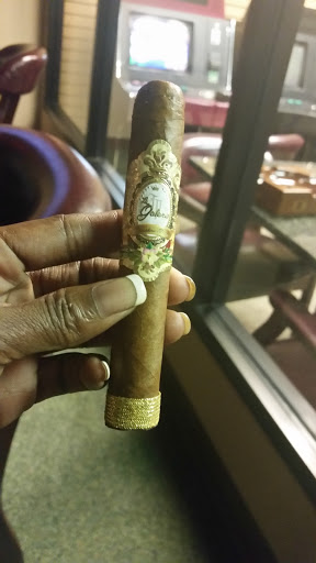 Cigar Shop «Tobacco Road Fine Cigars, Indoor Golf & Gifts.», reviews and photos, 3118 S Cooper St, Arlington, TX 76015, USA