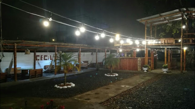 Opiniones de Cecilia Resto~Bar en Santo Domingo de los Colorados - Pub