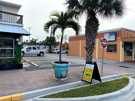 Smokes Showroom Detailing en Cocoa Beach