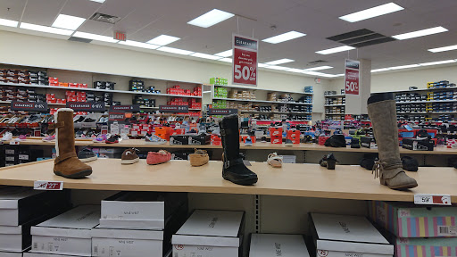 Shoe Store «Famous Footwear», reviews and photos, 1515 US-22 #42, Watchung, NJ 07069, USA